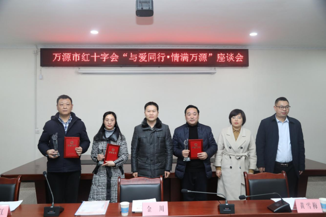 1676701171190771.png 640 (2).png